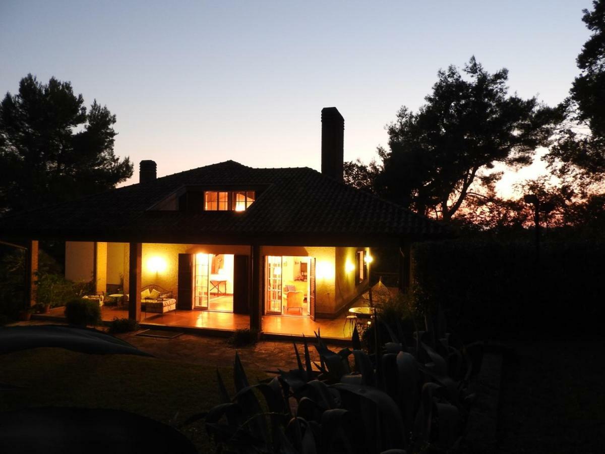 Villa Dall Acqua Pesaro Exteriör bild