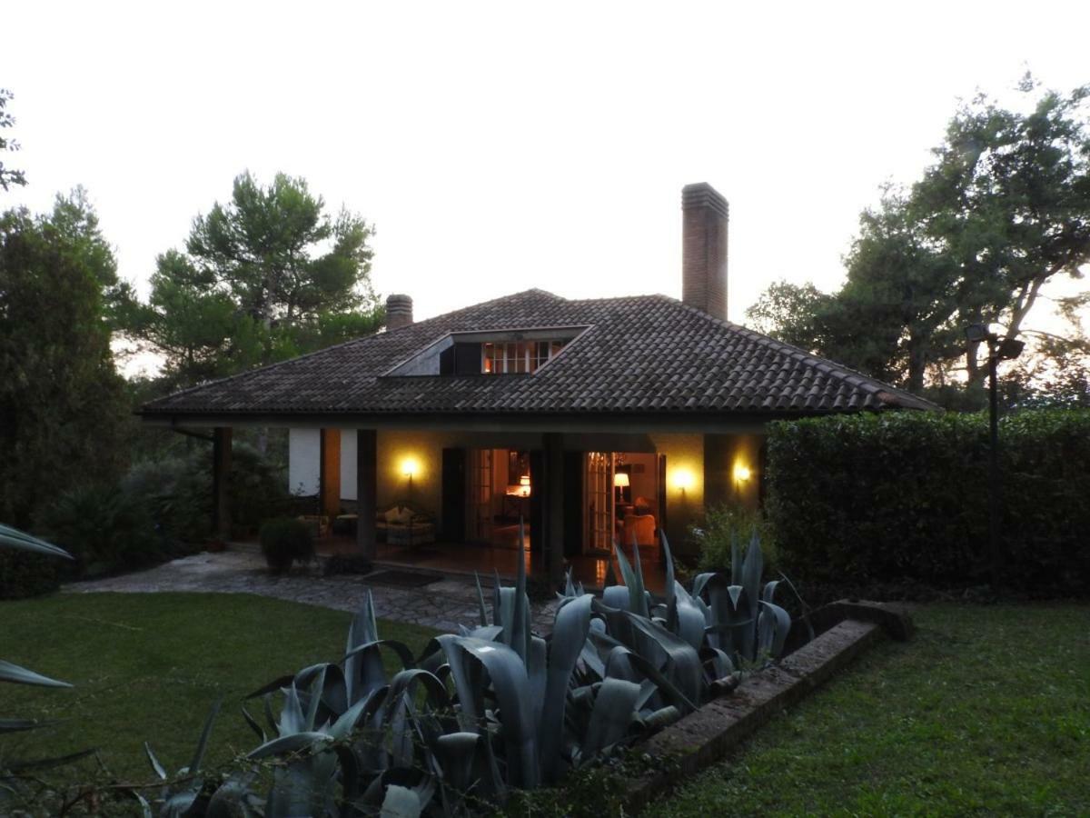 Villa Dall Acqua Pesaro Exteriör bild
