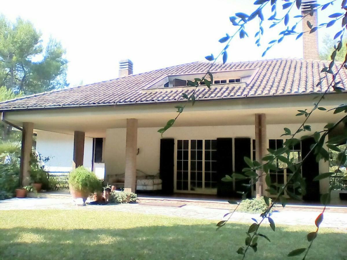 Villa Dall Acqua Pesaro Exteriör bild